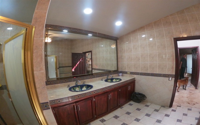 LOS CAVAZOS, Nuevo León, ,Casa Habitación,Venta,LOS CAVAZOS,1016