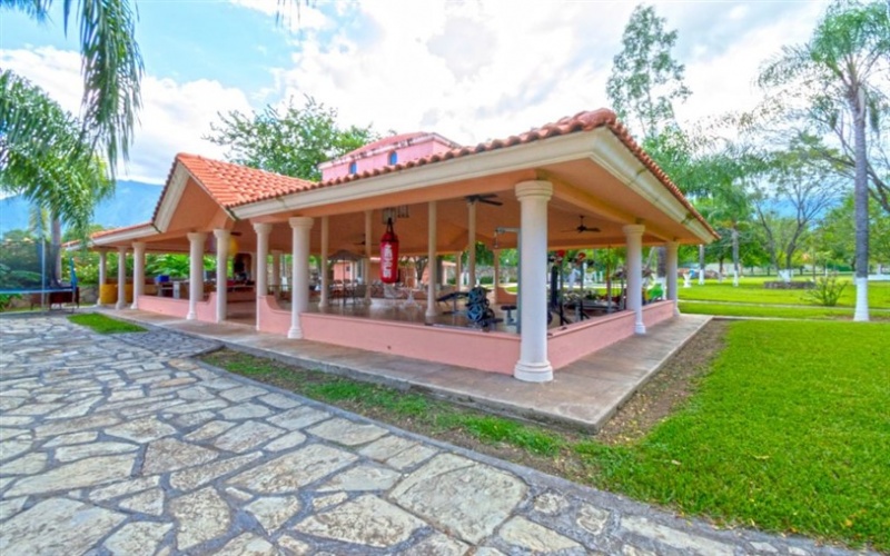 LOS CAVAZOS, Nuevo León, ,Casa Habitación,Venta,LOS CAVAZOS,1016