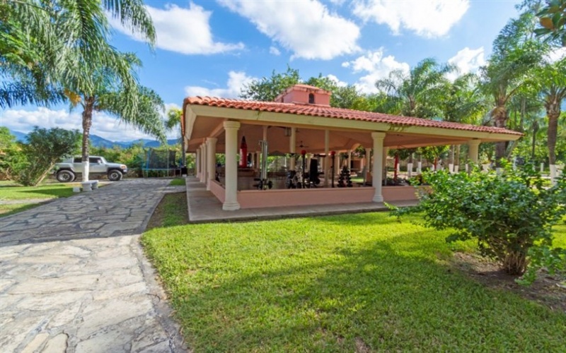 LOS CAVAZOS, Nuevo León, ,Casa Habitación,Venta,LOS CAVAZOS,1016