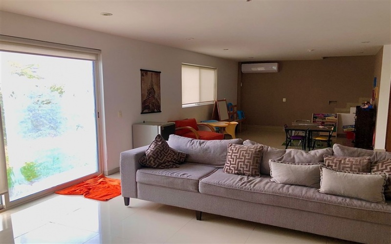 CARRETERA NACIONAL, Nuevo León, 3 Habitaciones Habitaciones, ,4 BathroomsBathrooms,Casa Habitación,Venta,CARRETERA NACIONAL,1021