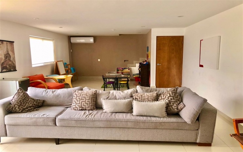 CARRETERA NACIONAL, Nuevo León, 3 Habitaciones Habitaciones, ,4 BathroomsBathrooms,Casa Habitación,Venta,CARRETERA NACIONAL,1021