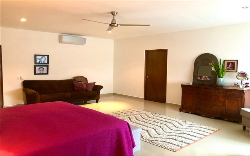 CARRETERA NACIONAL, Nuevo León, 3 Habitaciones Habitaciones, ,4 BathroomsBathrooms,Casa Habitación,Venta,CARRETERA NACIONAL,1021